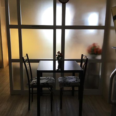 Condominium With Swimming Pool And Viewing Deck Tagaytay City Eksteriør bilde