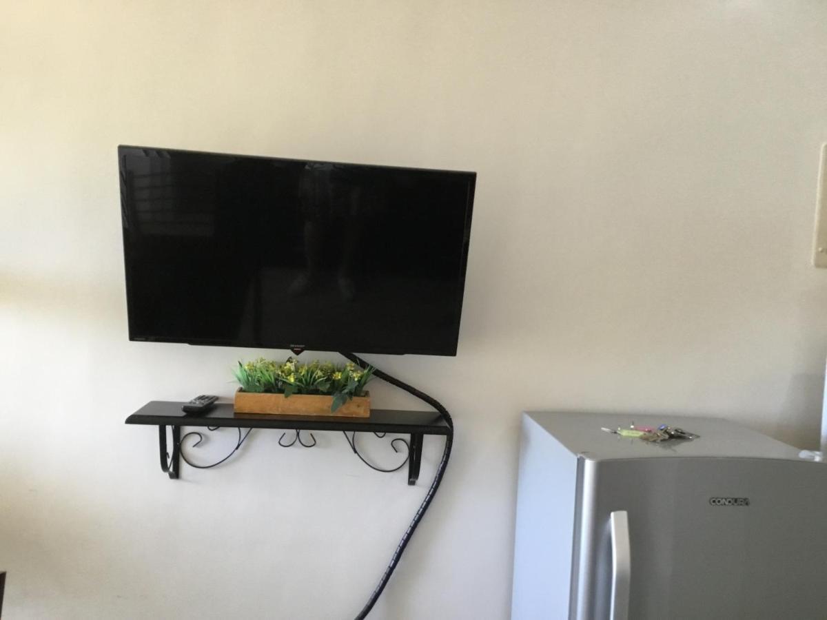Condominium With Swimming Pool And Viewing Deck Tagaytay City Eksteriør bilde
