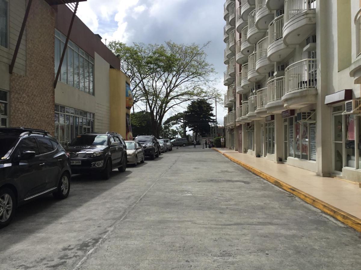 Condominium With Swimming Pool And Viewing Deck Tagaytay City Eksteriør bilde